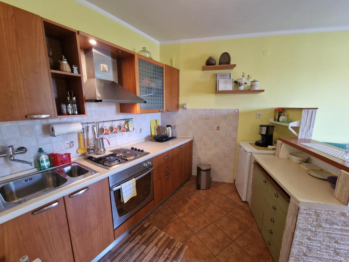 Appartement Rina *