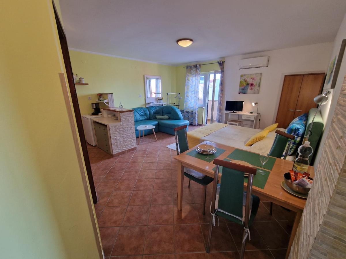 Apartment Rina